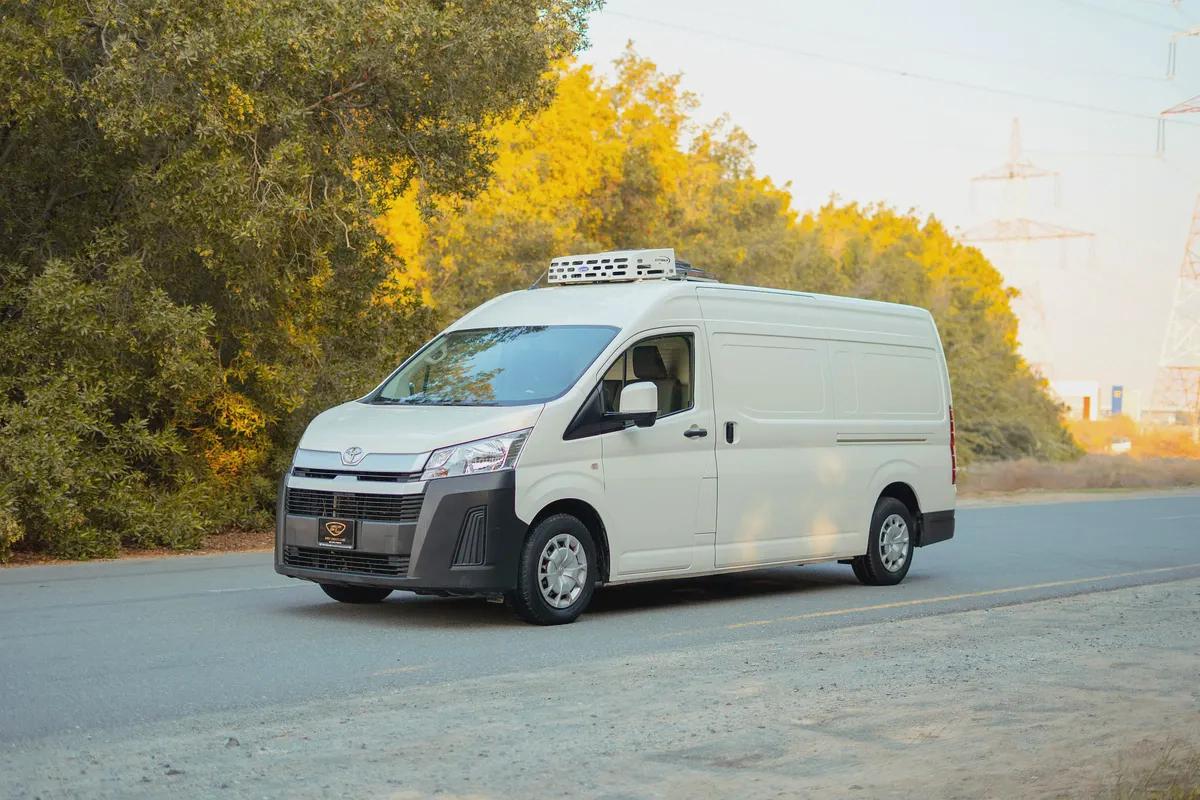 High Roof | Manual | Chiller Van | GCC Specs | Ref#T02941-0-0
