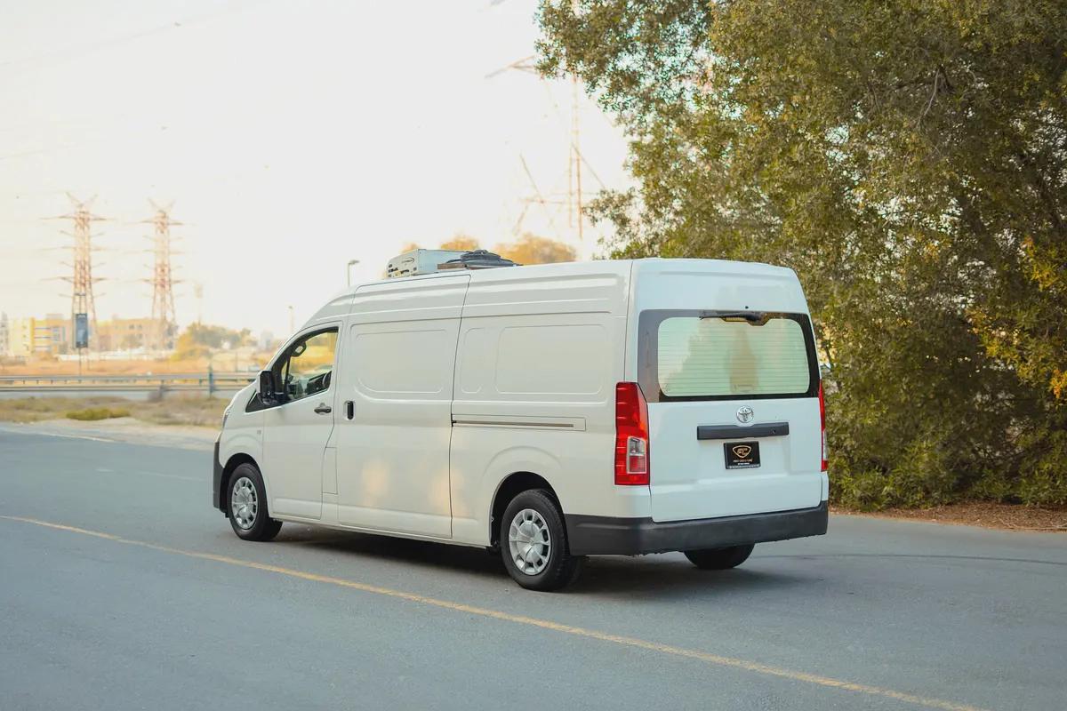 High Roof | Manual | Chiller Van | GCC Specs | Ref#T02941-3-3