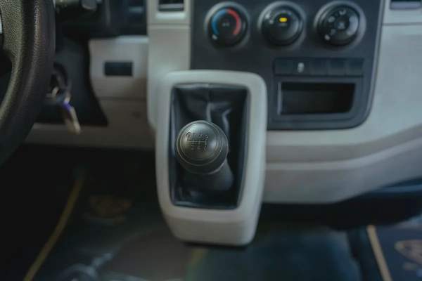 High Roof | Manual | Chiller Van | GCC Specs | Ref#T02941