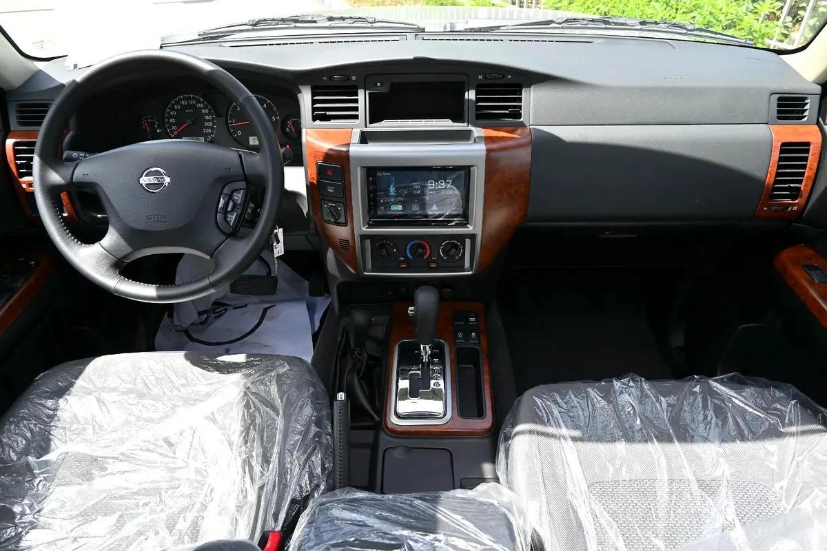 2024 Nissan Patrol Safari - GCC Specs - Brand New-13-13