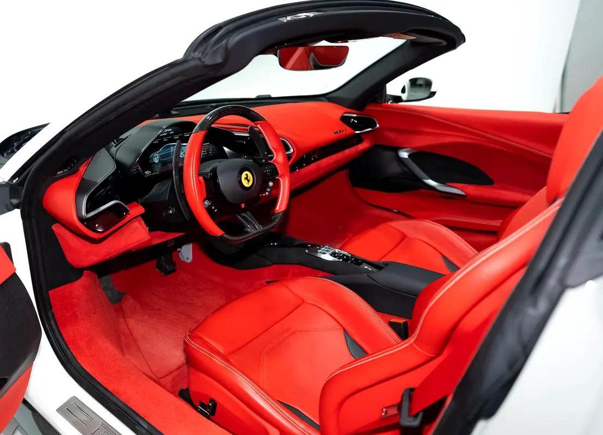 2025 296 GTS | CARBON FIBRE FRONT SPOILER | LIFT SYSTEM | COLOURED SPECIAL STITCHING-7-7