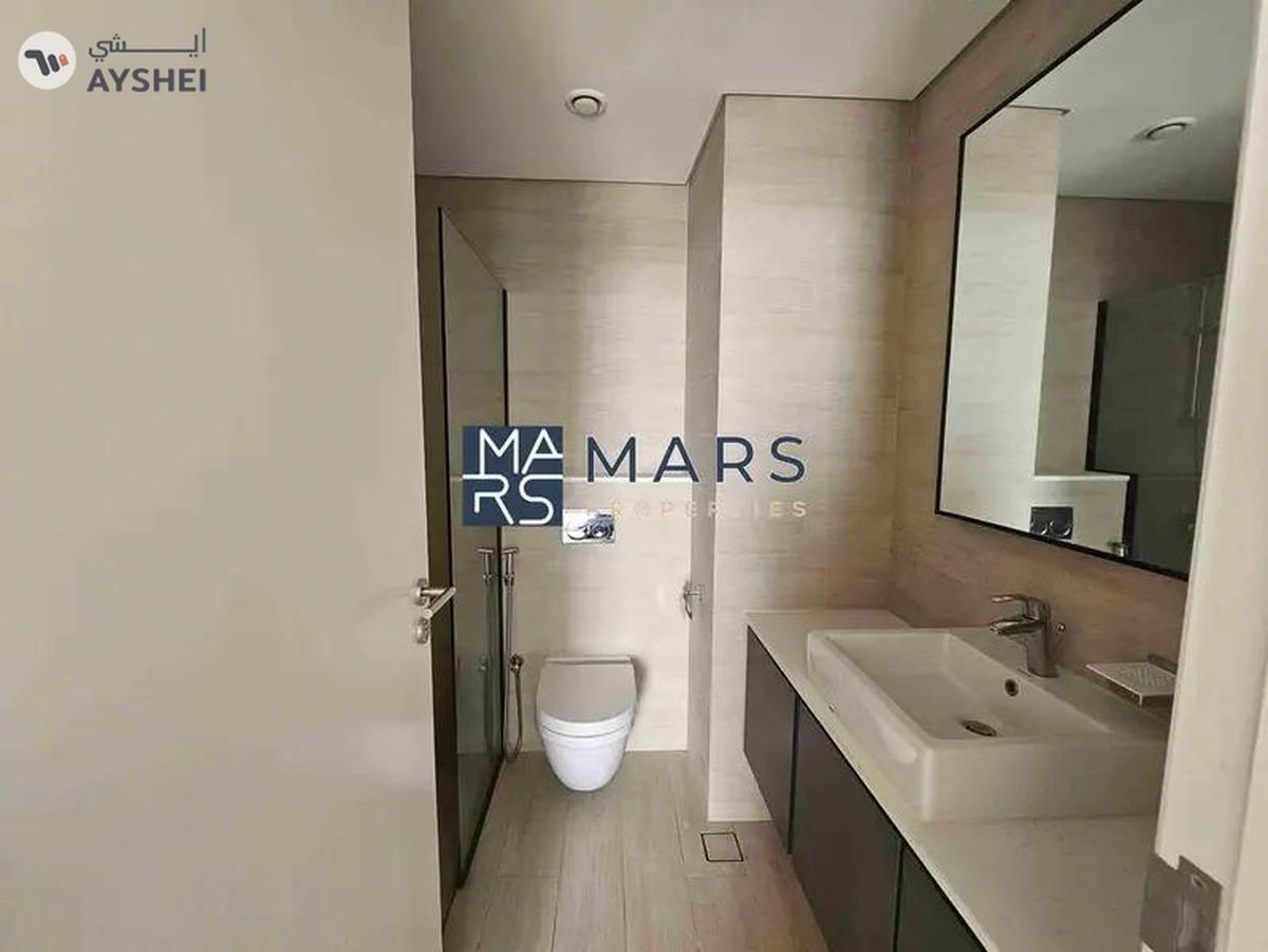 Spacious | Prime Location | Ready To Move in-1-landscape