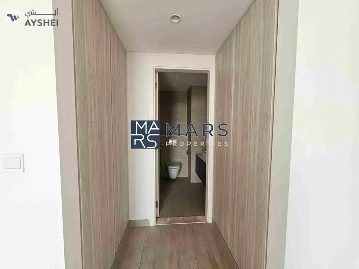 Spacious | Prime Location | Ready To Move in-5-5