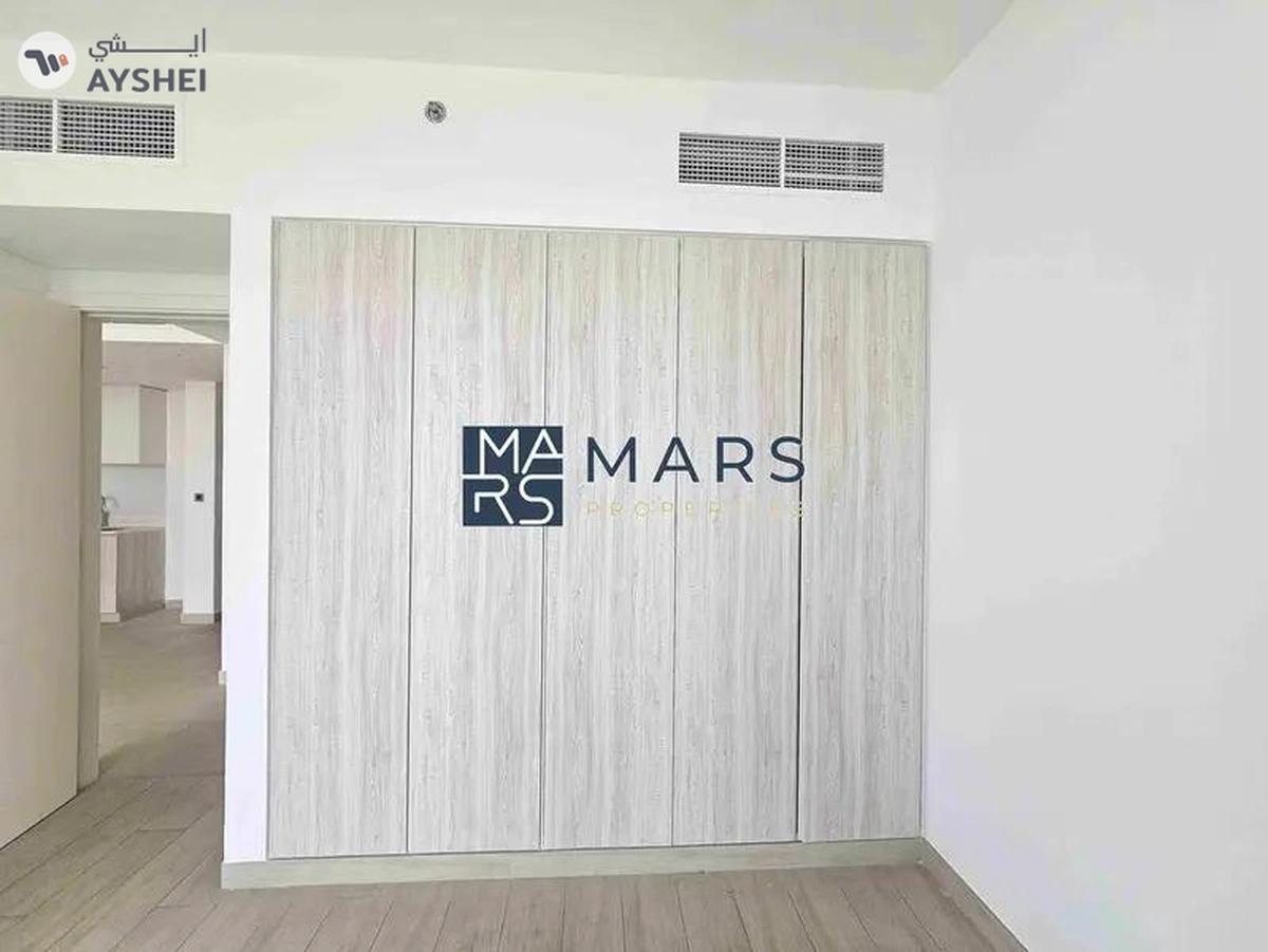 Spacious | Prime Location | Ready To Move in-8-8