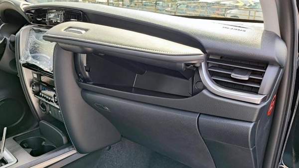 Toyota Fortuner FORTUNER 2.4L DIESEL