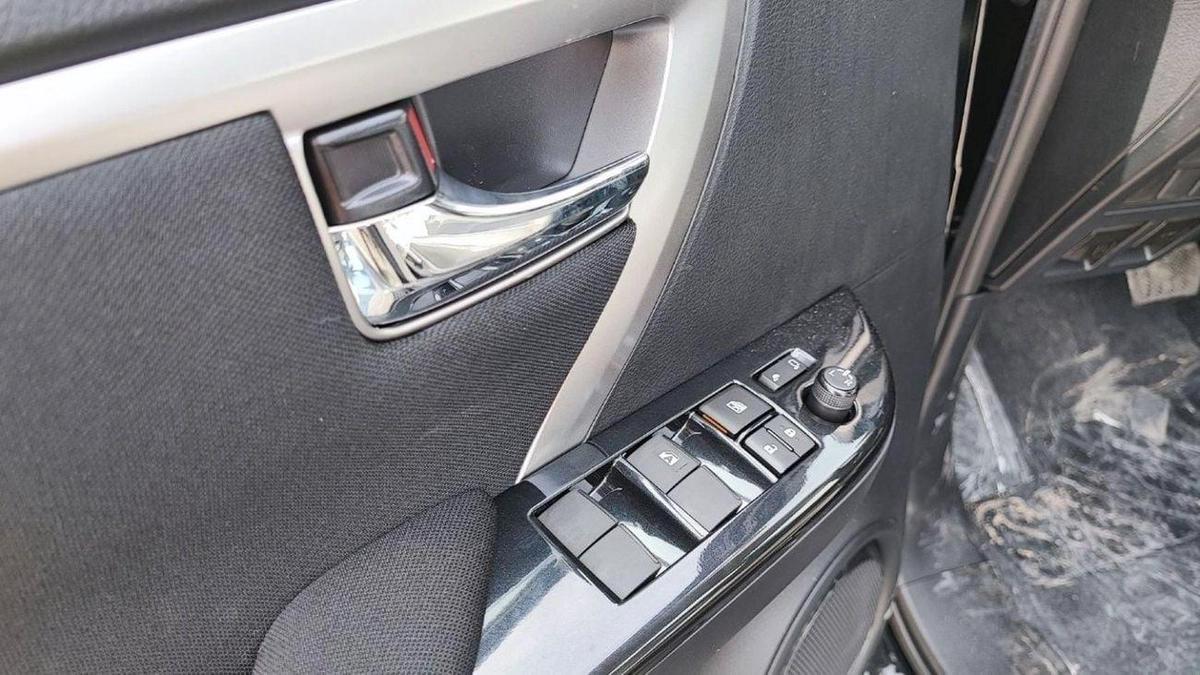 Toyota Fortuner FORTUNER 2.4L DIESEL-13-13