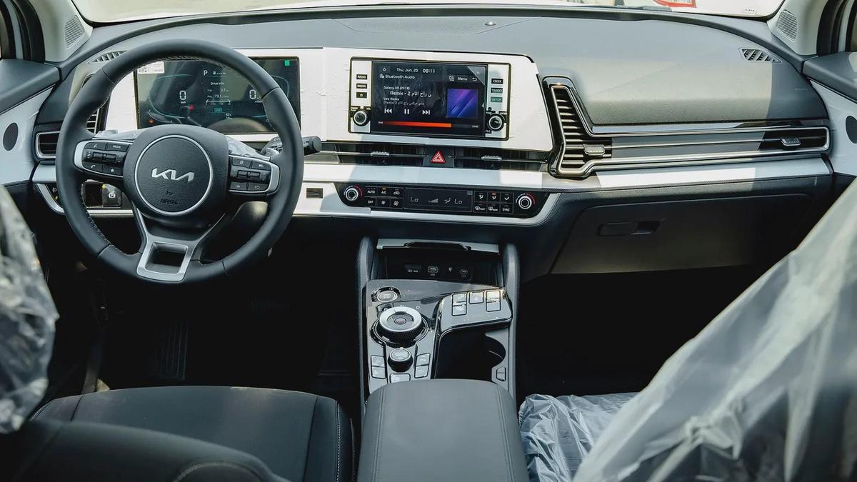 2025 Kia Sportage 1.6L Petrol AT with Panoramic Sunroof-11-11