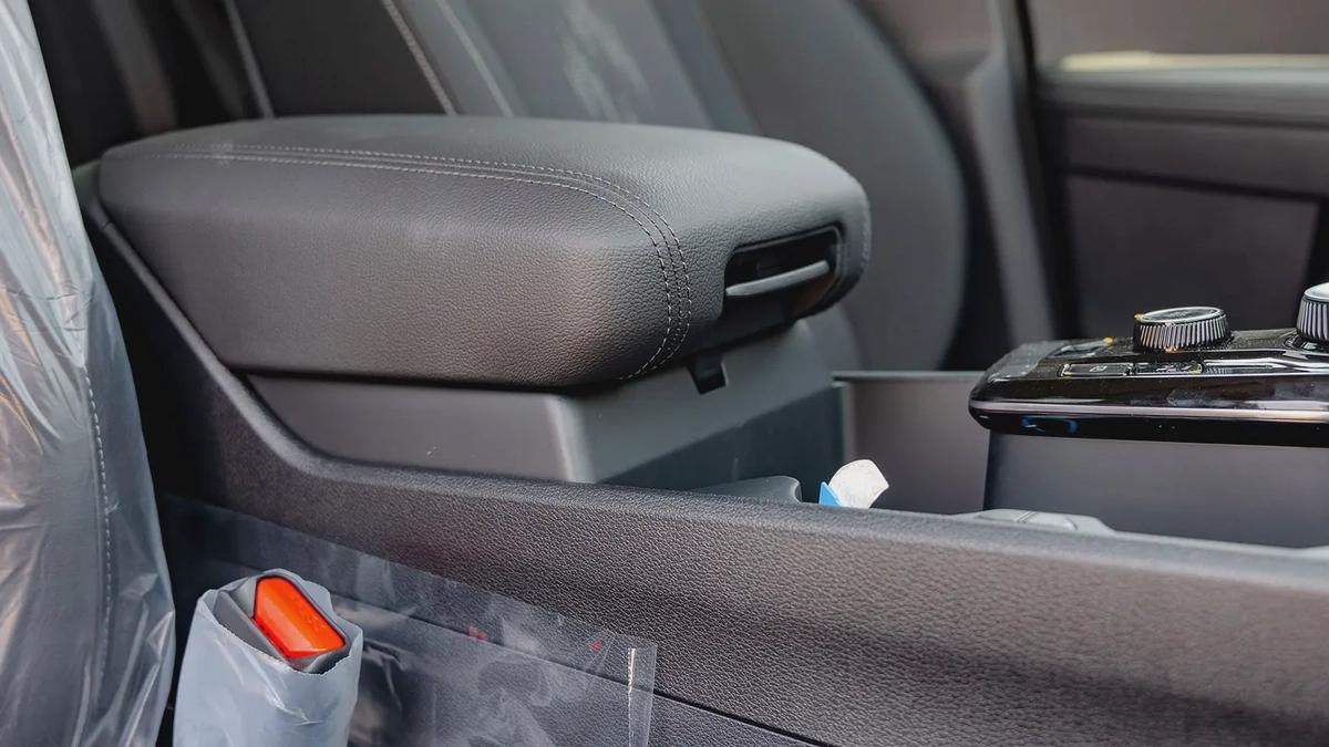 2025 Kia Sportage 1.6L Petrol AT with Panoramic Sunroof-14-14