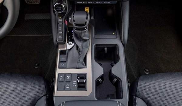 Toyota Prado PRADO 250 2.4P AT FIRST EDITION MY2025 – SAND & GREY ROOF