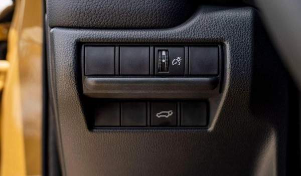 Toyota Prado PRADO 250 2.4P AT FIRST EDITION MY2025 – SAND & GREY ROOF