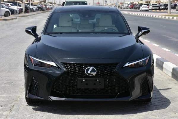 IS300 F 2024 | BLACK