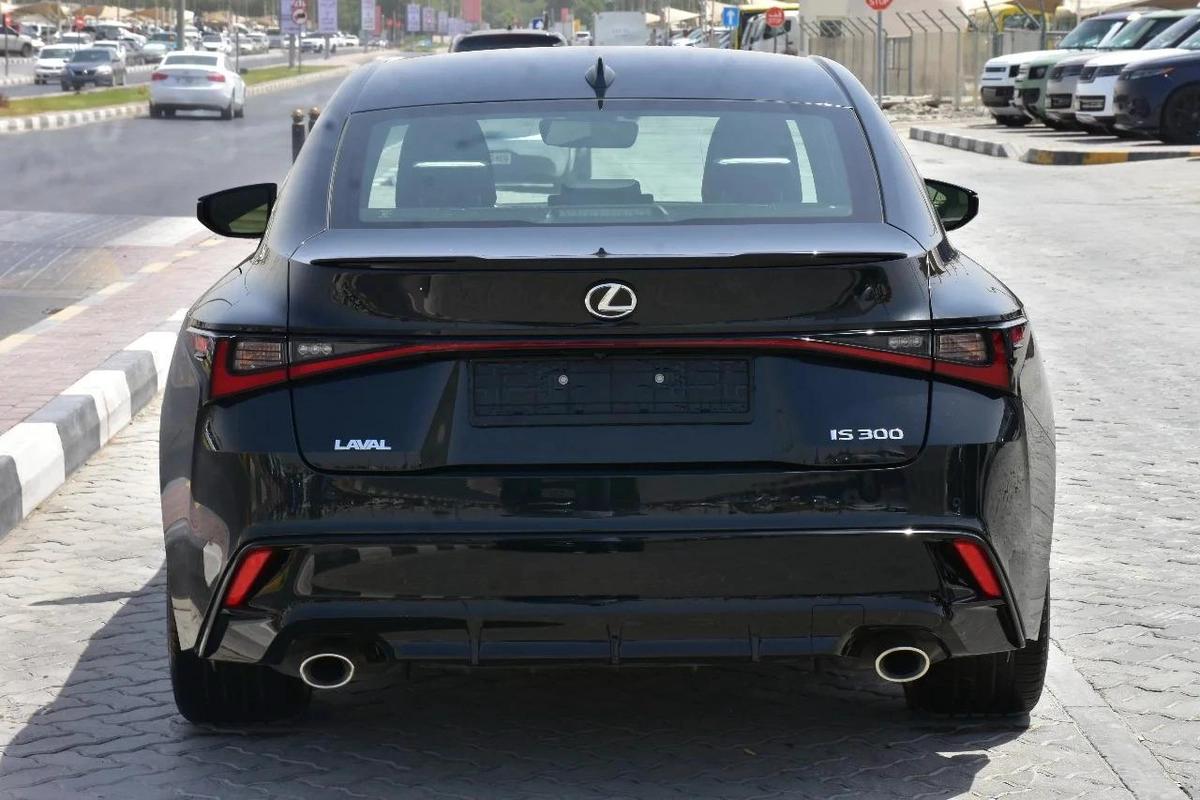 IS300 F 2024 | BLACK-4-4