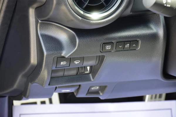 IS300 F 2024 | BLACK