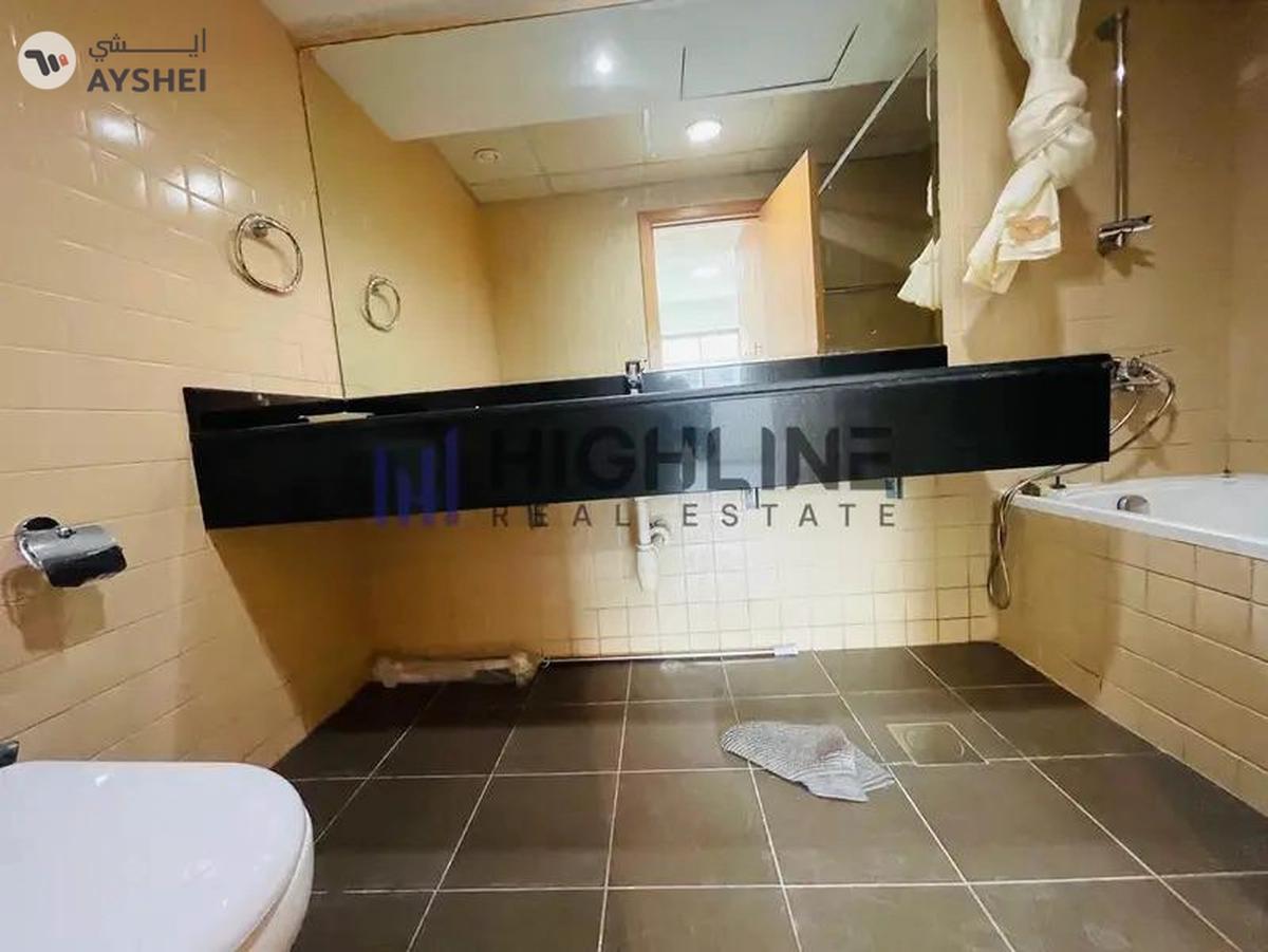 Spacious 2BR + Maids | Vacant On Transfer-16-16