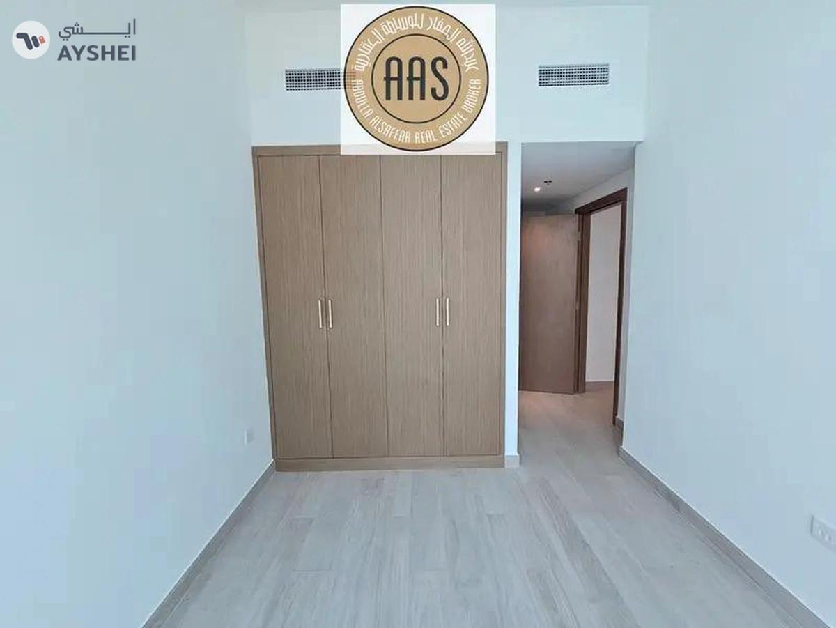 Luxury Style One Bedroom With Pool View-4-4