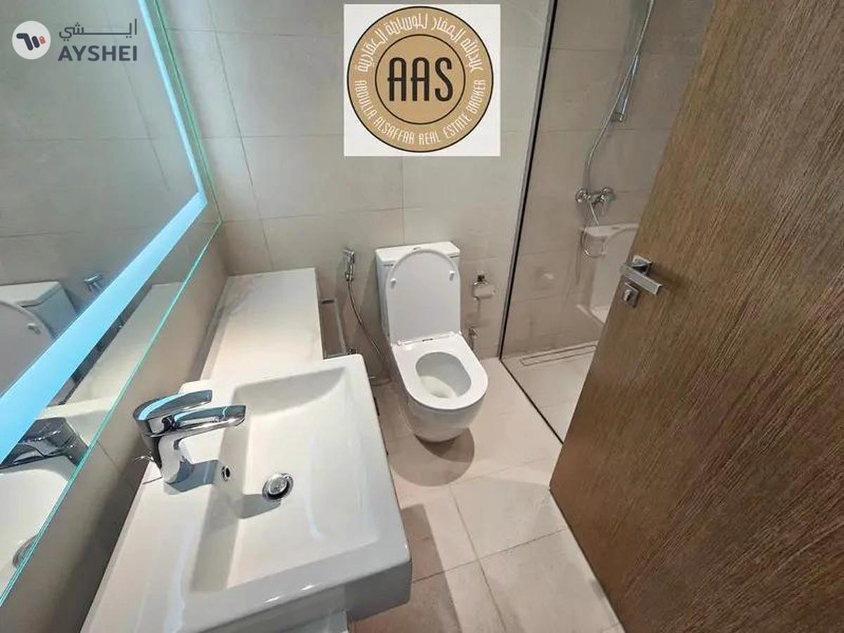 Luxury Style One Bedroom With Pool View-7-7