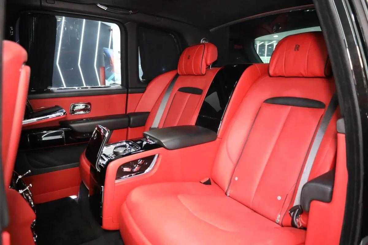 Rolls-Royce Cullinan Black Badge Kit 2019-2-2