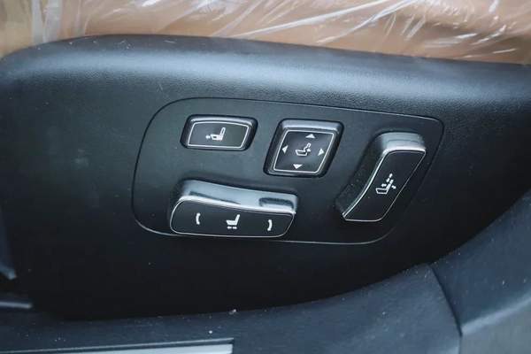 Used Lexus LS 460 4 door 4.6L SWB 2014