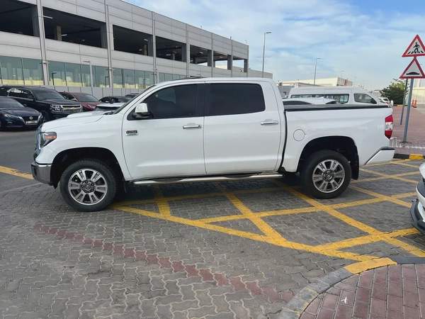 2015 Toyota Tundra Crewmax 1794 Edition - American Specs