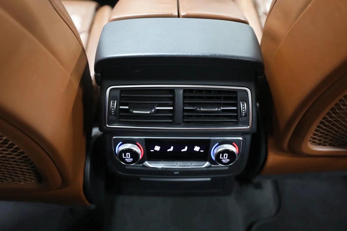 GCC | Audi Q7 | 7 Seater | 2,400 Monthly | Free Insurance and Registration-6-6