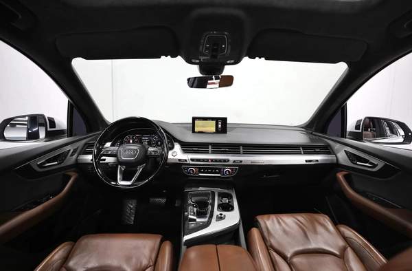 GCC | Audi Q7 | 7 Seater | 2,400 Monthly | Free Insurance and Registration