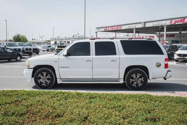 2001 - GMC YUKON XL DENALI - JAPAN IMPORTED