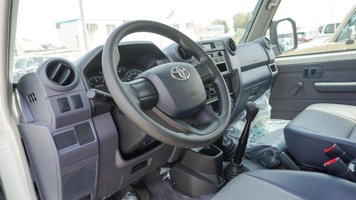 Toyota Land Cruiser Pick Up 4.2L Diesel-3-3