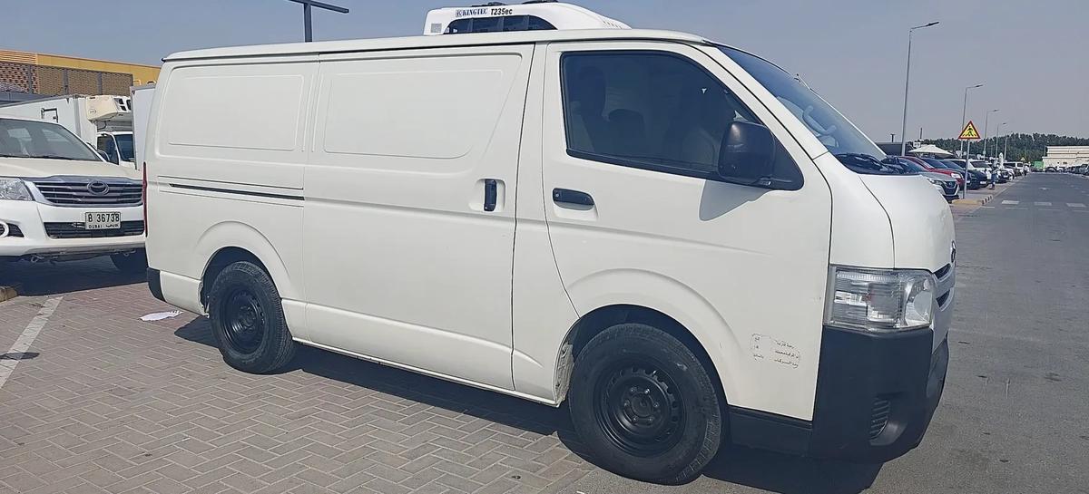 TOYOTA HIACE CHILLER VAN – GCC Model: 2021 ️ Mileage: 112,000 KMS ️ Chiller Body (Perfect f-1-1