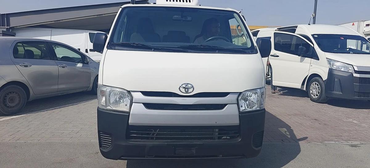TOYOTA HIACE CHILLER VAN – GCC Model: 2021 ️ Mileage: 112,000 KMS ️ Chiller Body (Perfect f-2-2