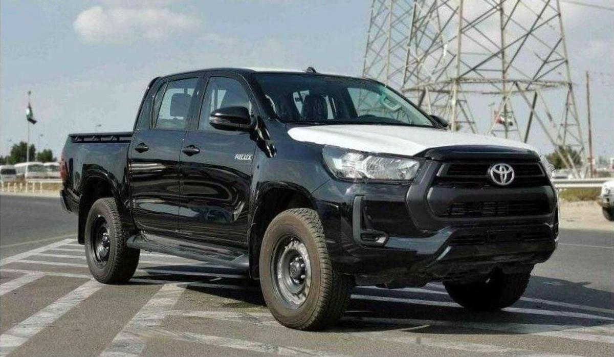Toyota Hilux Toyota hilux 2.4L diesel mid option MY2025-0-0