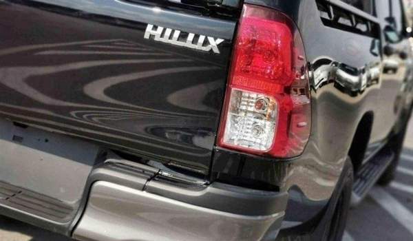 Toyota Hilux Toyota hilux 2.4L diesel mid option MY2025