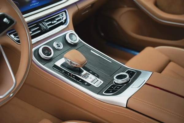 2023 HONGQI H9 CA7205 2.0L RWD WITH WARRANTY