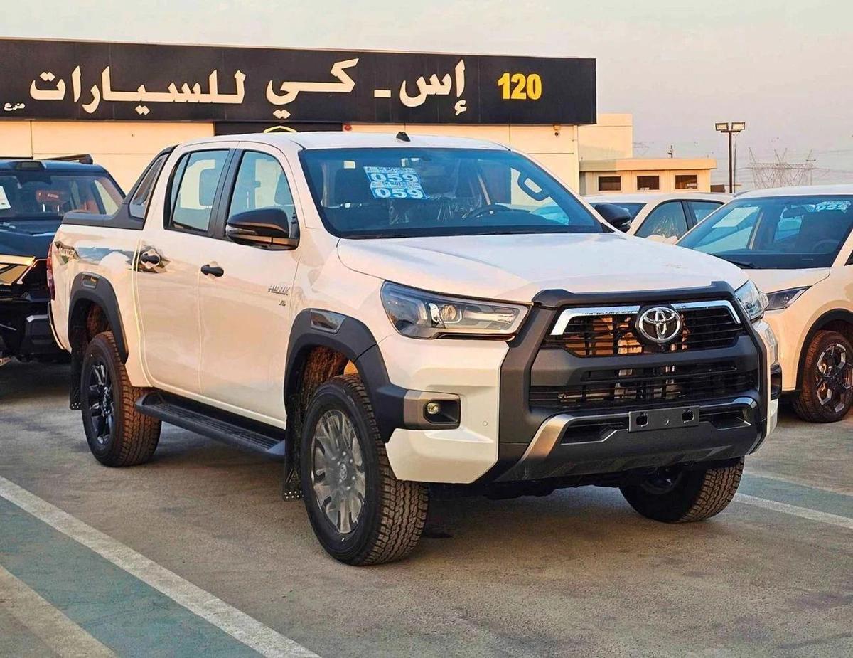 Toyota Hilux ADVENTURE WIDE BODY | 4.0L V6 PETROL | 360 CAMERA | BLIND SPOT | BULLBAR-3-3