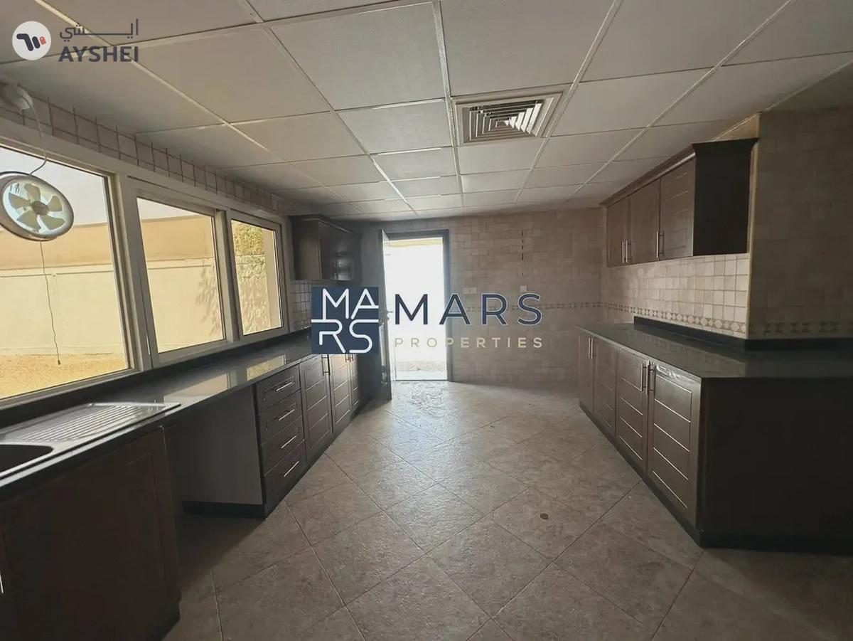 Largest layout standalone villa with majilis.-12-12