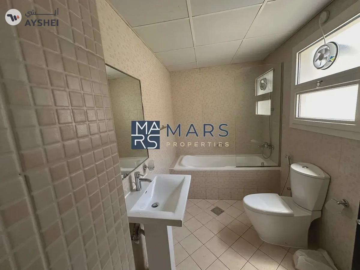 Largest layout standalone villa with majilis.-8-8