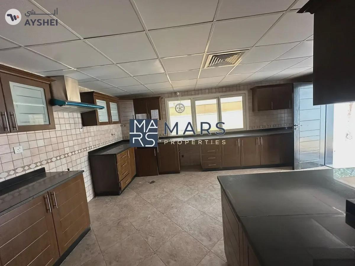 Largest layout standalone villa with majilis.-9-9