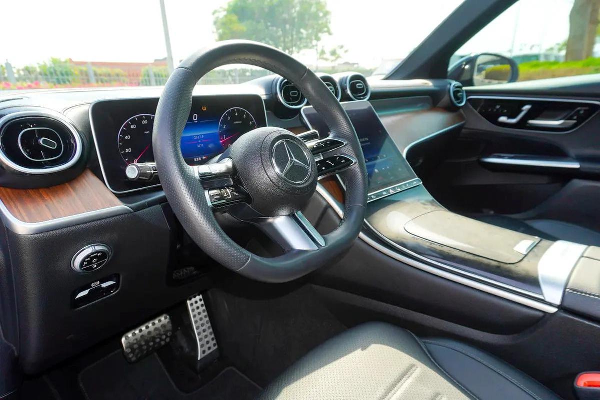 2,429 AED Monthly II Mercedes GLCC300 2024 II 0% Down Payment II Still Under Warranty to 2027-5-5