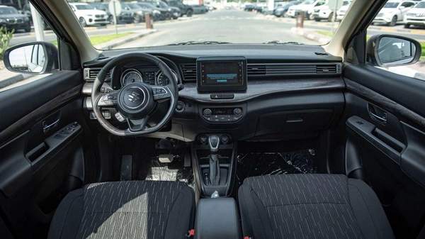 Suzuki Ertiga SUZUKI ERTIGA GLX 1.5L AT SILVER