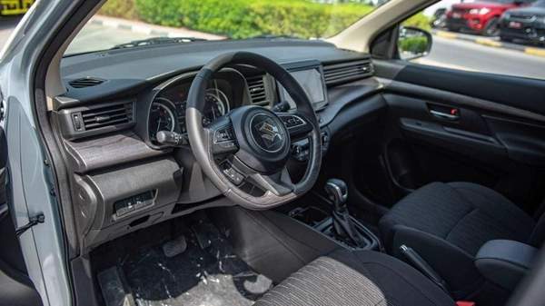 Suzuki Ertiga SUZUKI ERTIGA GLX 1.5L AT SILVER