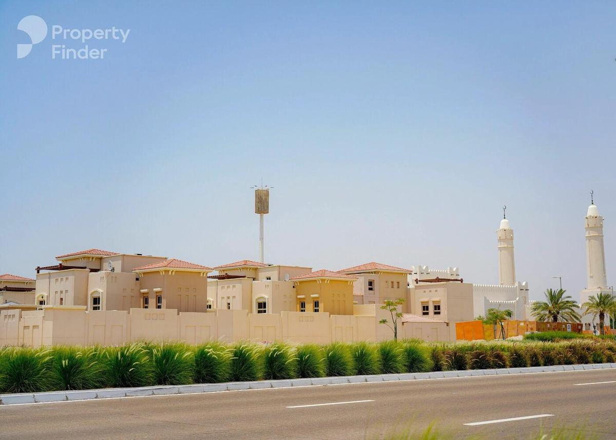 Single Row 4BR TH| Next to Corner |Prime Location-11-11