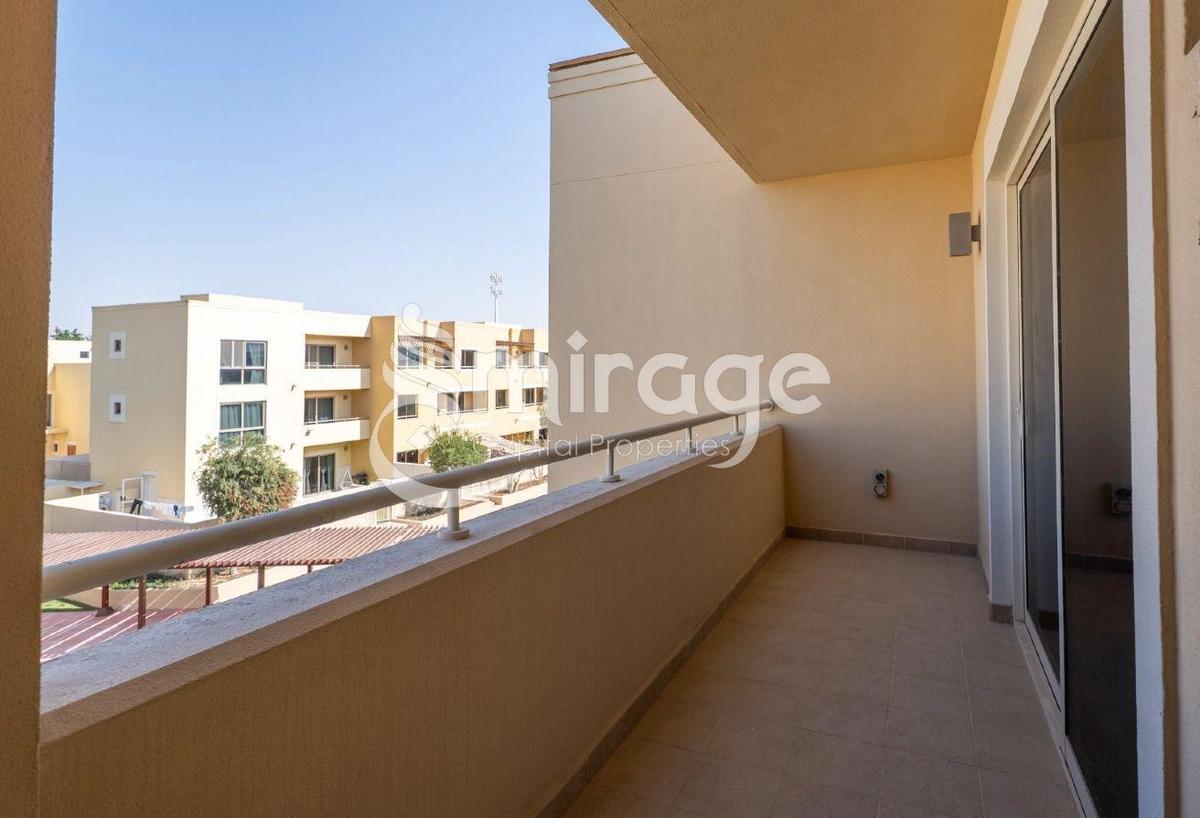 Single Row 4BR TH| Next to Corner |Prime Location-16-16