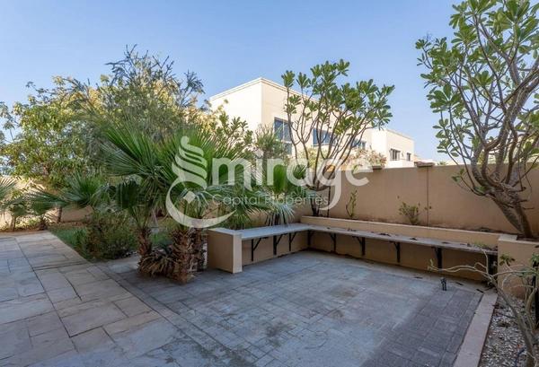 Single Row 4BR TH| Next to Corner |Prime Location