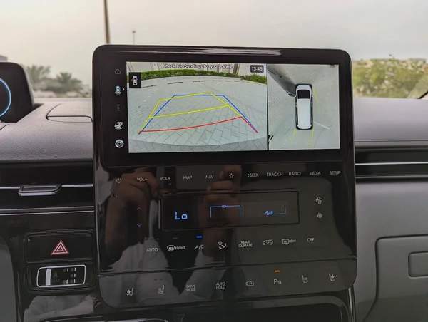 Hyundai Staria Luxury 2022 DIESEL - Korean Specs - Perfect Family Car