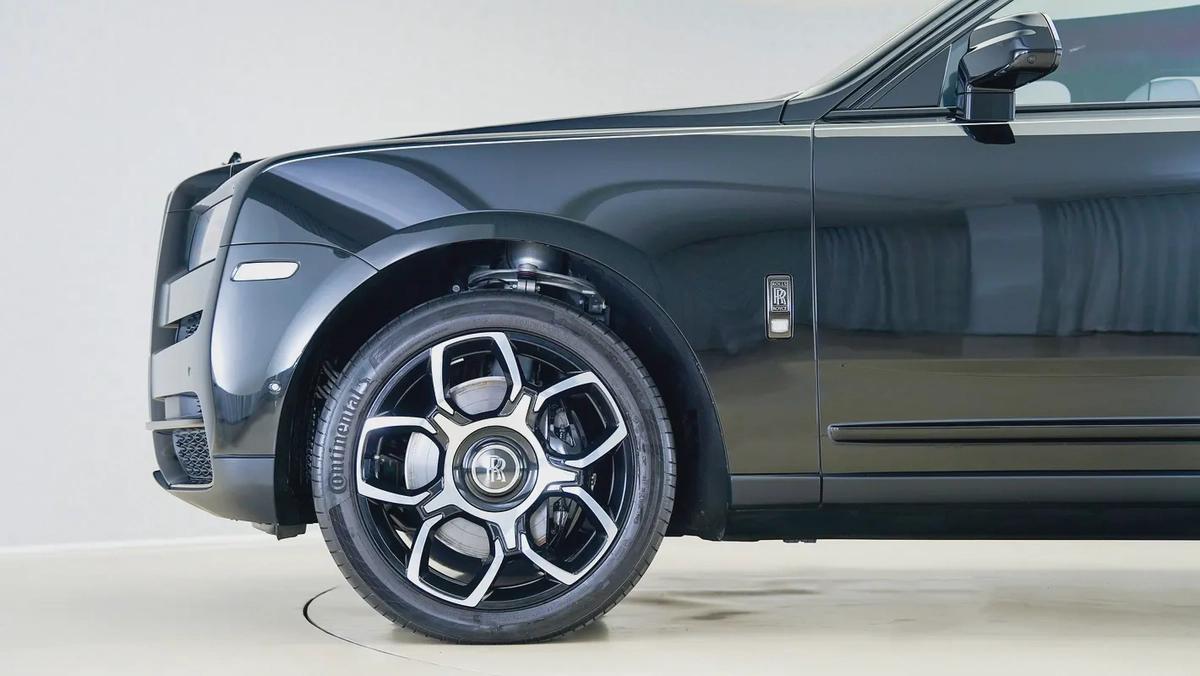 Cullinan Black Badge | AED 22,970 PM | Up to 3 Years unlimited Warranty |-10-10