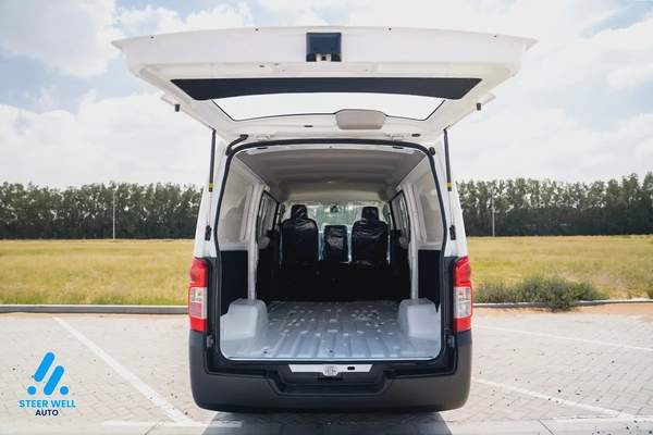2025 Nissan Urvan NV350 - GCC Specs - Brand New!