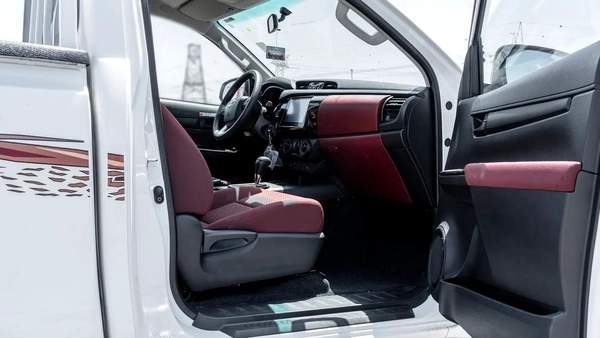 2026 Toyota Hilux SC GLX 2.8L AT Diesel (White-Red)