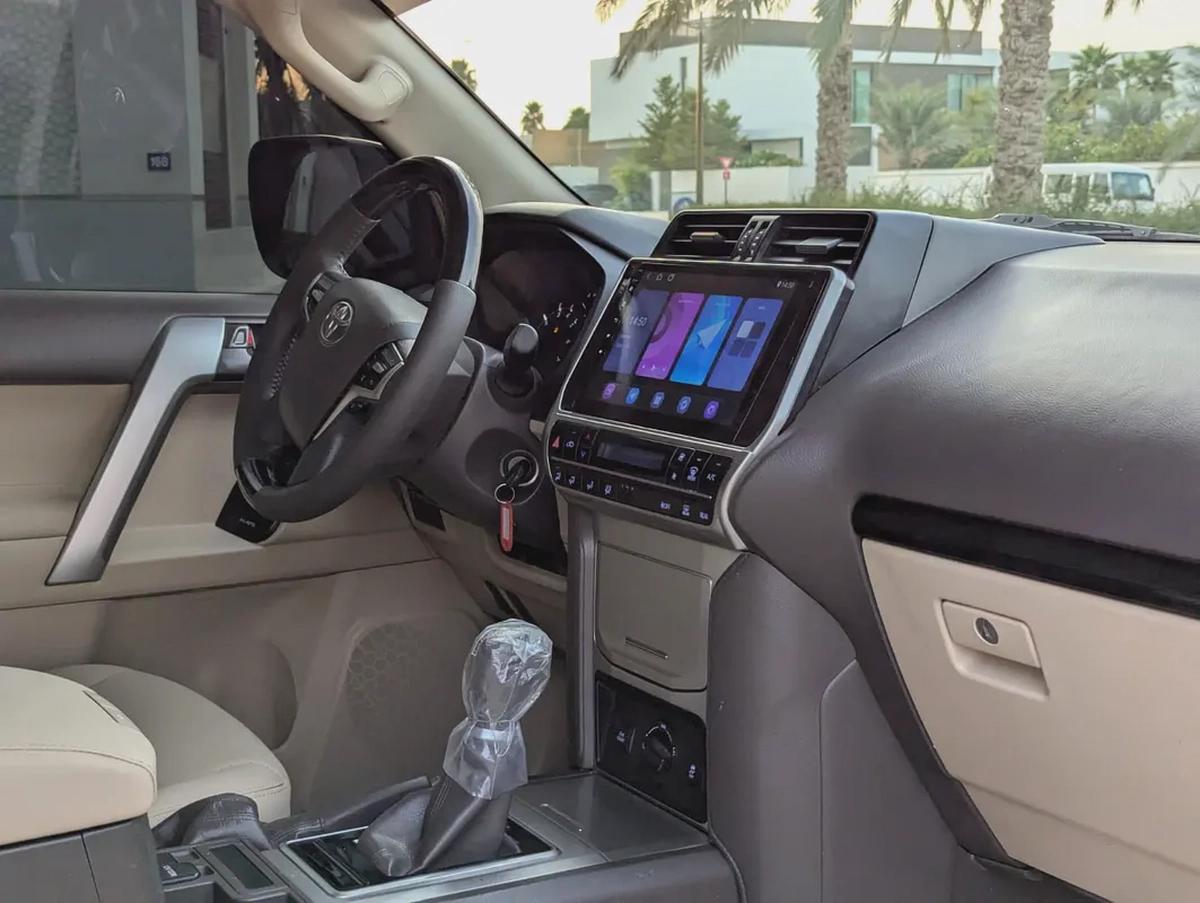 TOYOTA PRADO 2020 V4 2.7L GCC IN EXCELLENT CONDITION-6-6