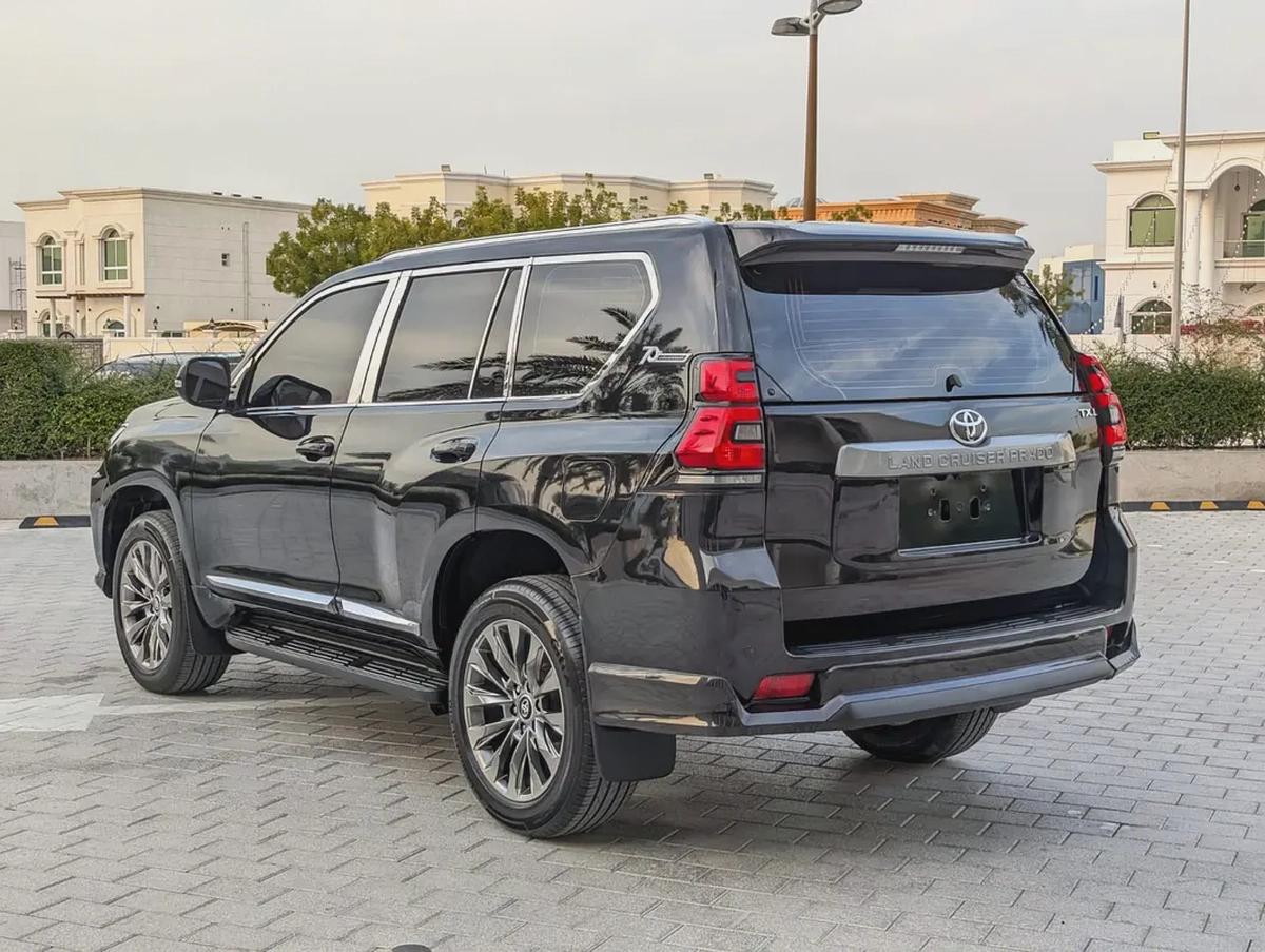 TOYOTA PRADO 2020 V4 2.7L GCC IN EXCELLENT CONDITION-11-11