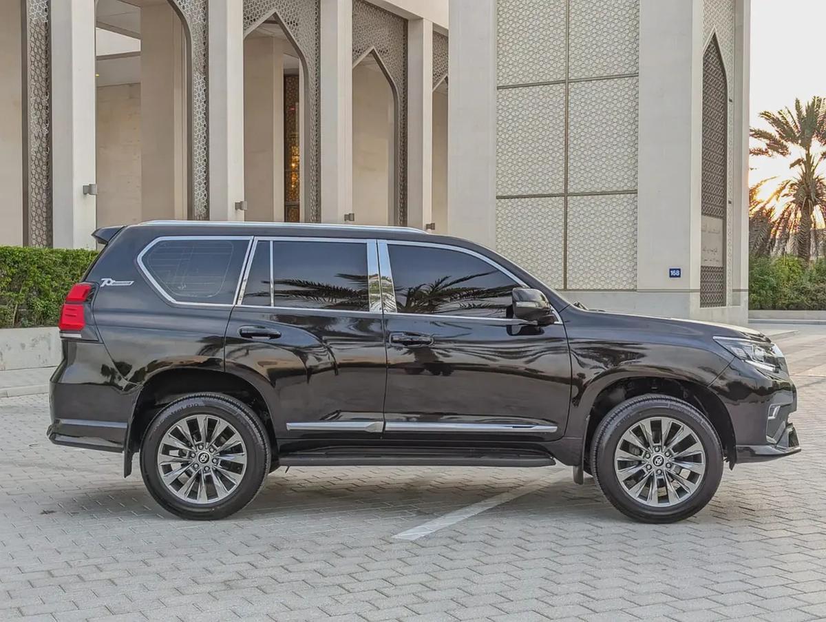 TOYOTA PRADO 2020 V4 2.7L GCC IN EXCELLENT CONDITION-13-13