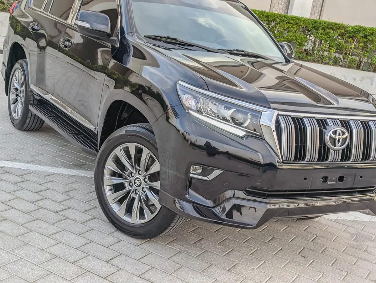 TOYOTA PRADO 2020 V4 2.7L GCC IN EXCELLENT CONDITION-18-18